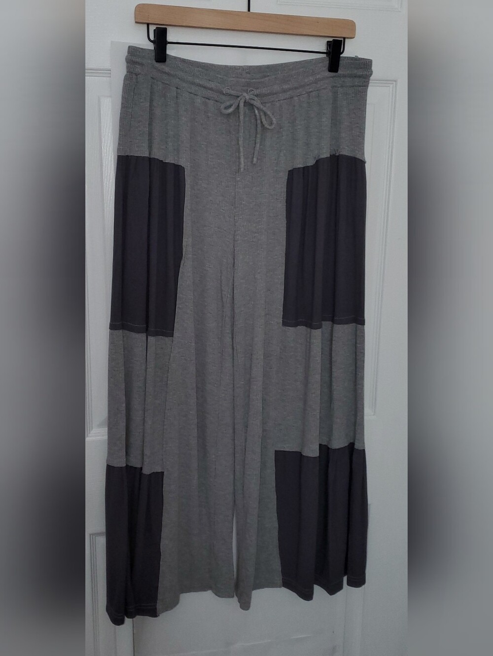 POL Gray Ribbed Wide-Leg Lounge Pants with Dark Charcoal Panels